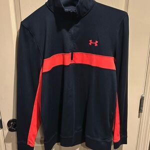 Under Armour shirt size S